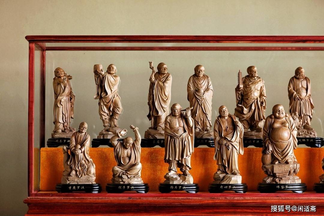 重器收藏，老山檀香木雕，十八罗汉像