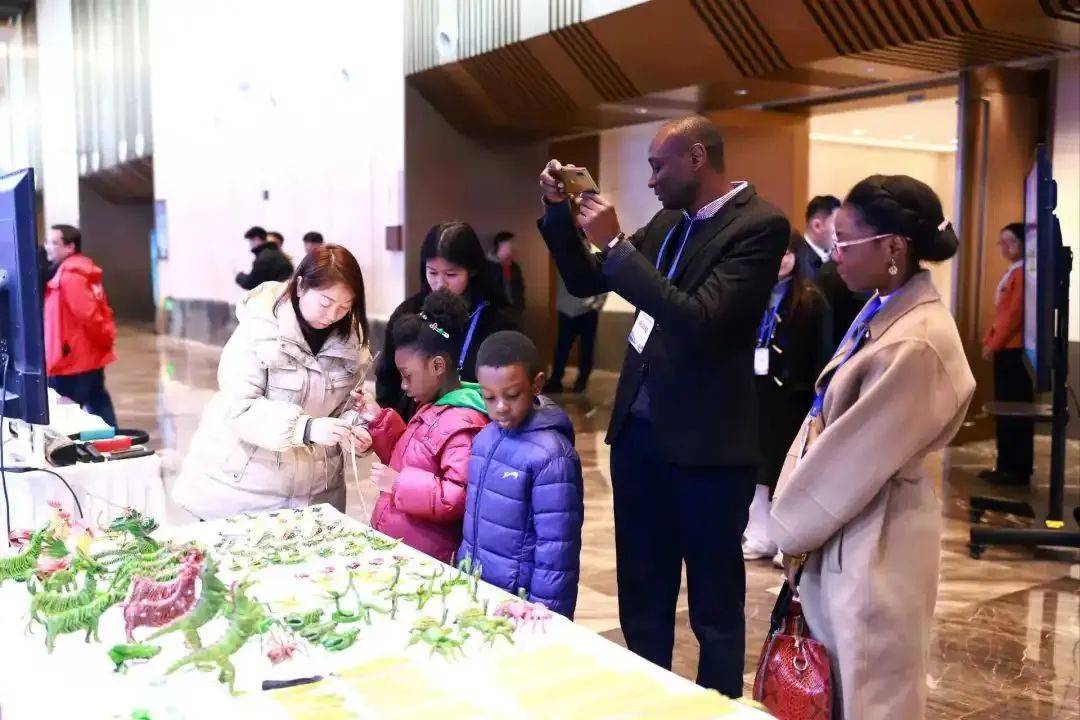 市州观察 | 梧桐引凤凰！绵阳向全球学子发出“邀请函”——绵阳成功举办“全球同学绵阳行”活动